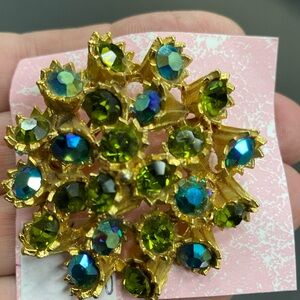 Vintage Weiss Signed Aurora Borealis  Rhinestones Crystal Brooch
